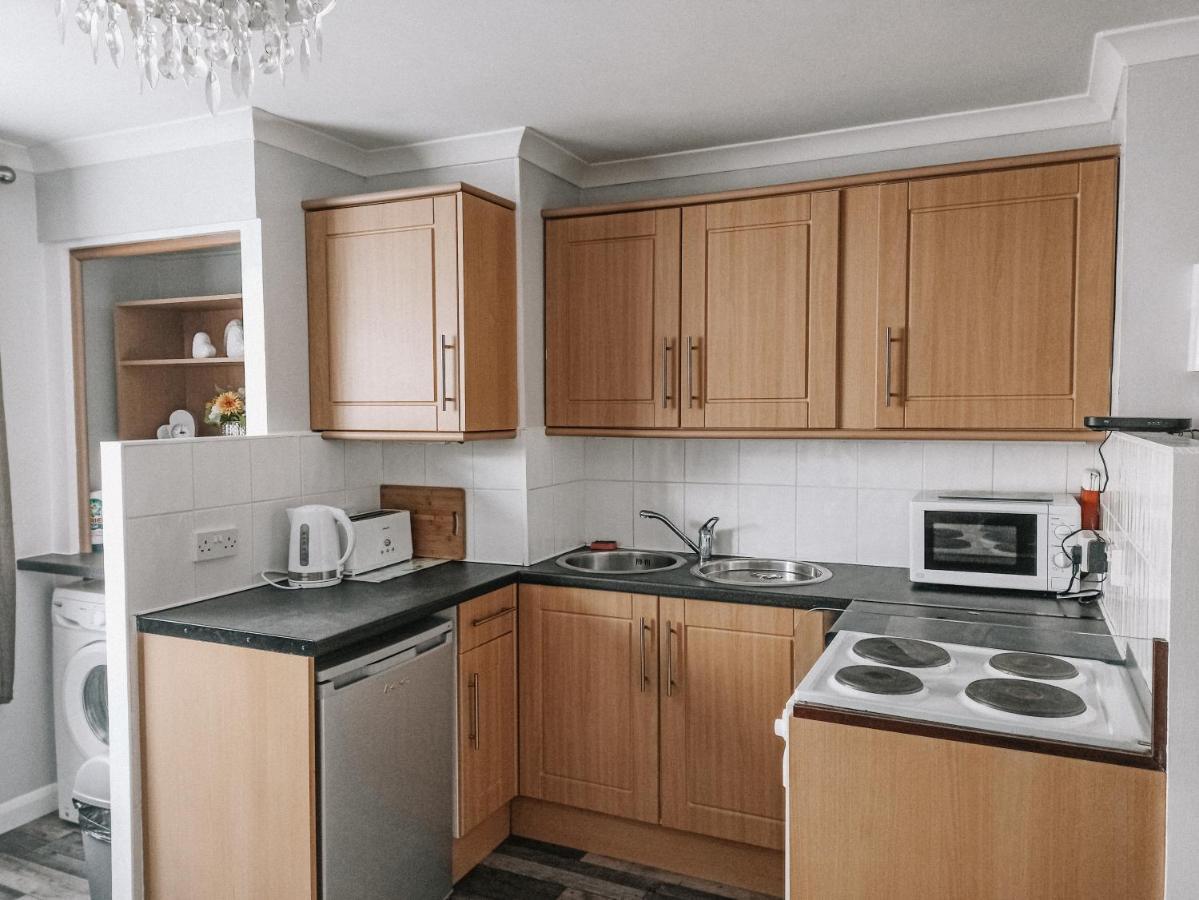 Esplanade Court Apartment With Communal Seasonal Heated Pool بيغْنْتون المظهر الخارجي الصورة